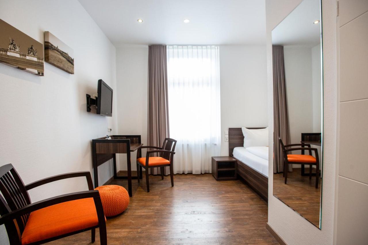 Sevendays Hotel Karlsruhe Luaran gambar