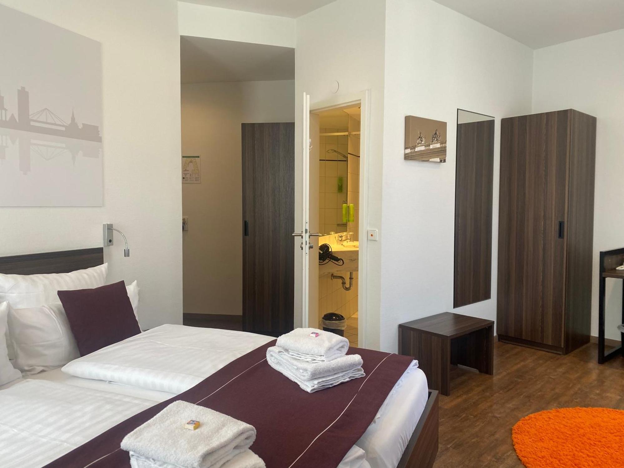 Sevendays Hotel Karlsruhe Luaran gambar